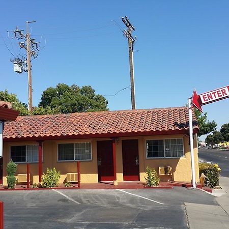 Slumber Motel Merced Buitenkant foto
