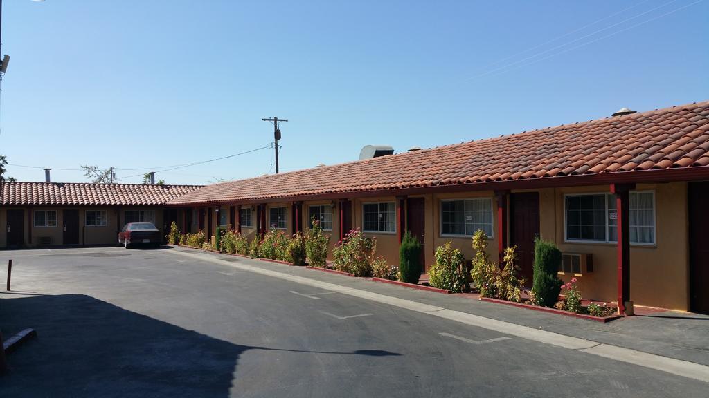 Slumber Motel Merced Buitenkant foto